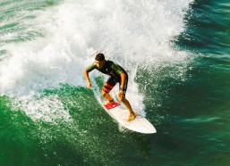 【海星体育直播】突发！阿苏埃或提前离队，上海申花清空名额瞄准巨星前锋加盟