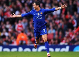 海星tv官网-克拉维茨揭秘，汉密尔顿曾自信梅奔智慧可重塑法拉利传奇