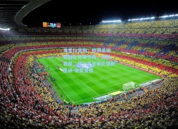 海星tv官网：欧洲足坛掀起亿元争夺战，热刺、曼联、拜仁竞逐莱比锡新星扬-迪奥曼德