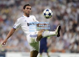 海星体育官网|团队篮球璀璨绽放！金州勇士七人得分上双，主场轻取迈阿密热火