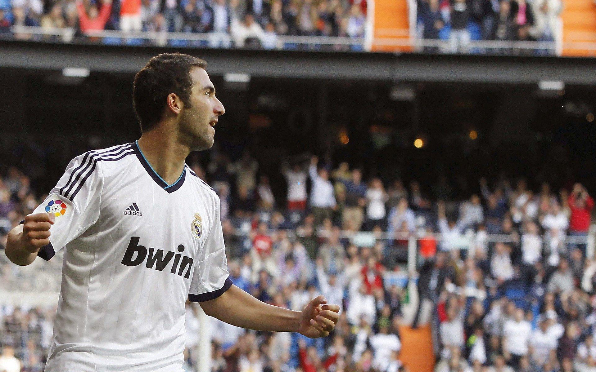 ESPN前瞻掘金与鹈鹕对决，鹈鹕微弱优势领先，西部激战在即