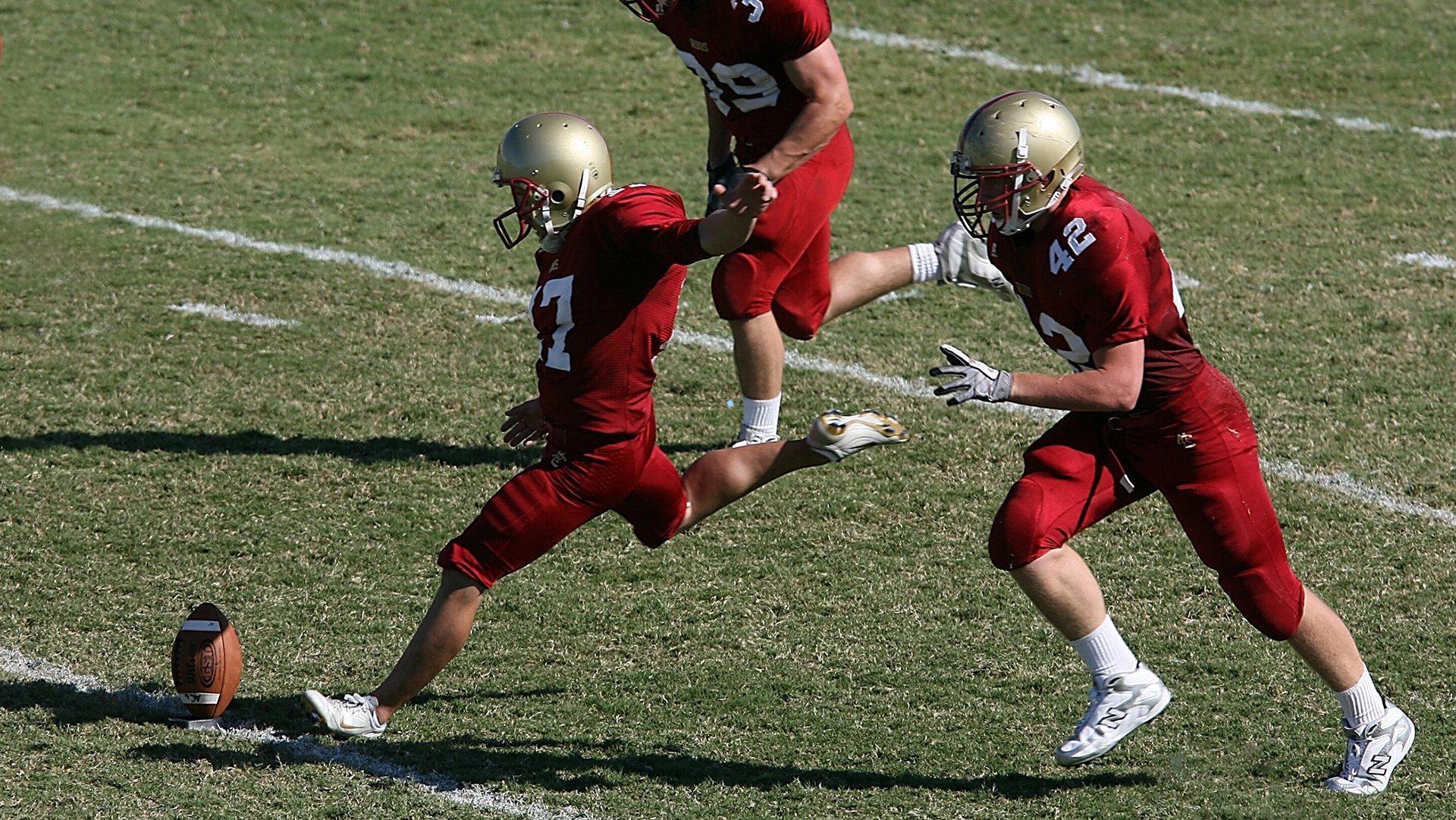 撕裂的信仰，当希勒的怒斥撞上纽卡德比之殇