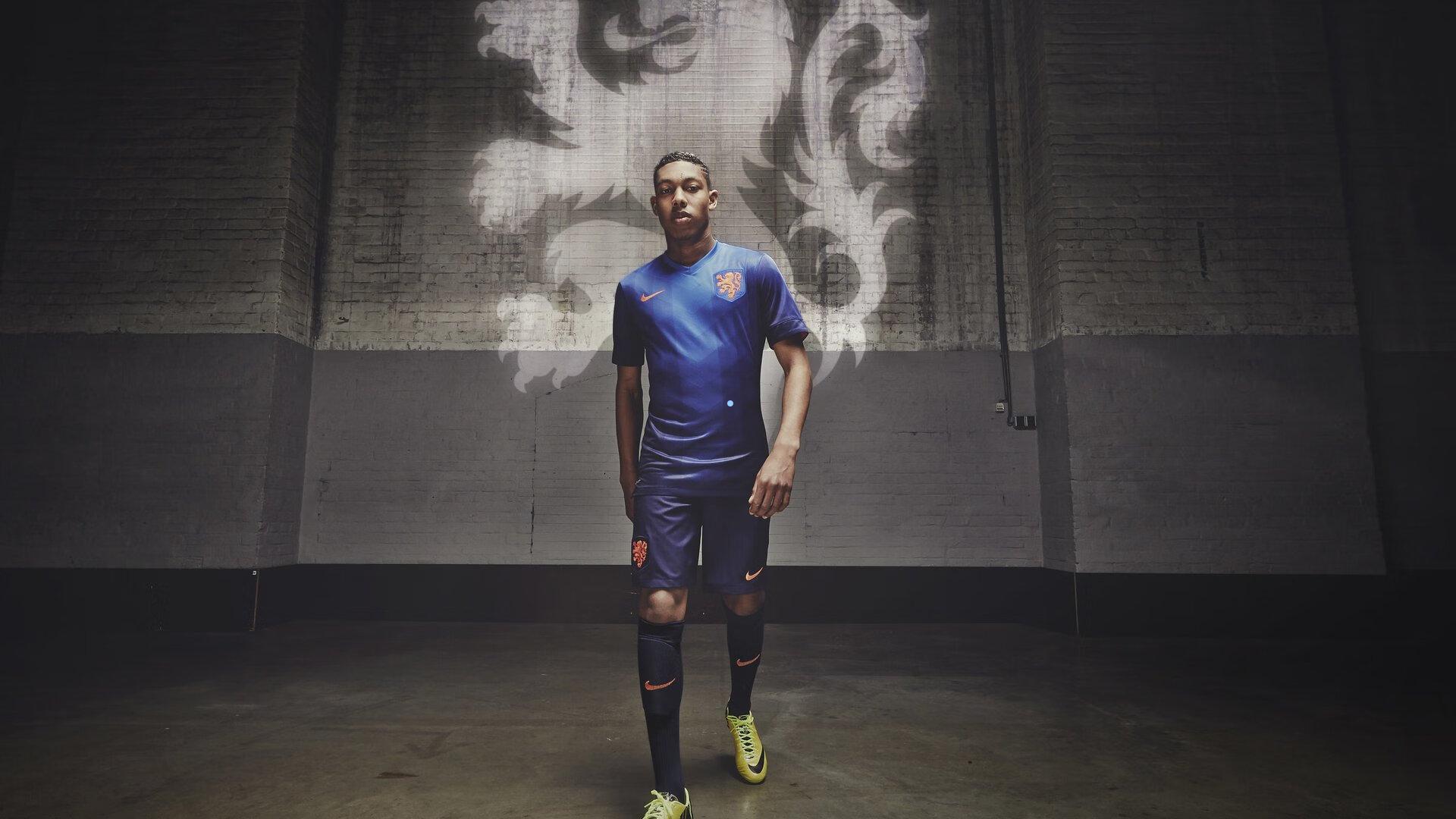 利物浦进攻哑火惹争议，斯洛特战术变革难掩锋线缺陷